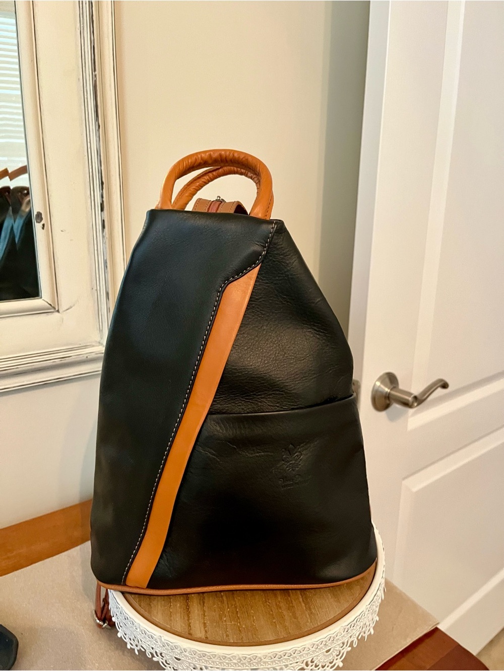 Vera Pelle Black Leather Sling Backpack Rucksack unisex